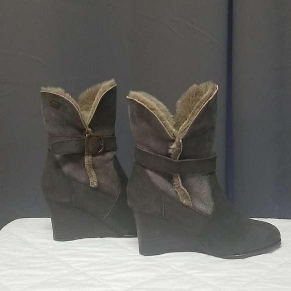 Emu Australia Anakie Sheepskin Shearling Booties - Picture 8 of 12